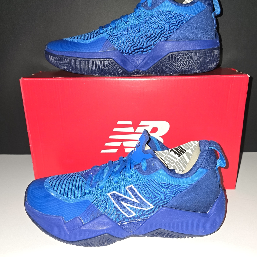 New Balance Blue Athletic Shoes 5.5Mens Fits 5.5Y And 7-7.5 Womens